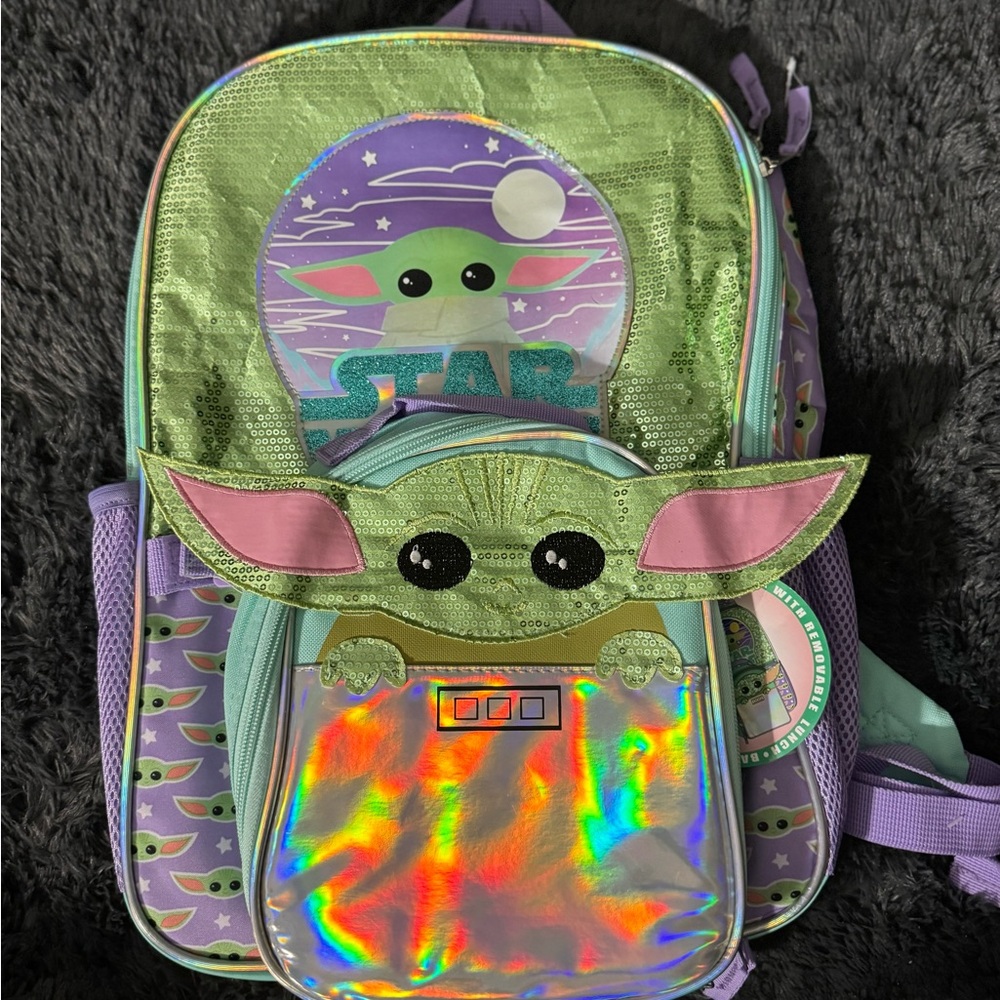 NWT Star Wars babyYoda Backpack with Lunch box (2piece set)